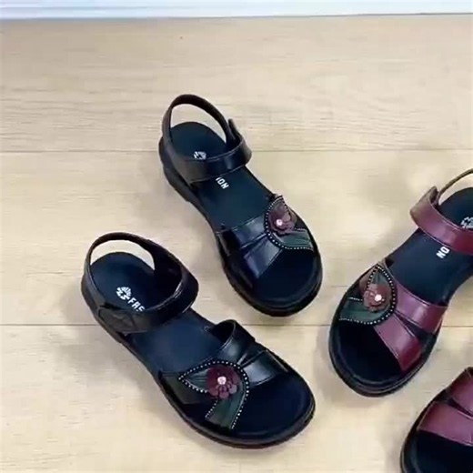 [Free Shipping] 2026 New Summer Women'S Shoes For Mothers, Soft Sole Comfortable Sandals For Elderly Ladies, Large Size Non-Slip Grandma Shoes | Lazada Malaysia