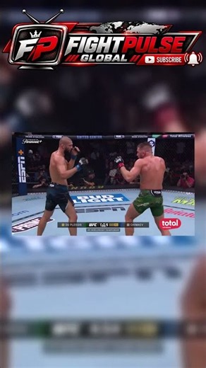 Intense Boxing Exchange | Fight Highlights