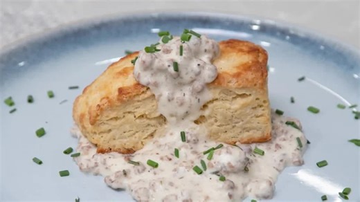 Cream cheese biscuits and sausage gravy with Smith's Chef Jeff
