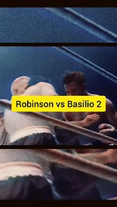Un día como hoy, el 25 de marzo de 1958, el mundo del boxeo fue testigo de una batalla épica cuando Sugar Ray Robinson y Carmen Basilio se enfrentaron en su revancha por el título mundial de peso medio. Tras la sorprendente derrota de Robinson el año anterior, este combate se convirtió en un emocionante choque de estilos, un fajador contra un estilista agresivo. A lo largo de 15 asaltos de pura intensidad, Robinson logró imponerse por decisión dividida, recuperando su corona en un combate que de