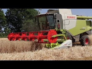 La moissonneuse-batteuse CLAAS Lexion 650 en action