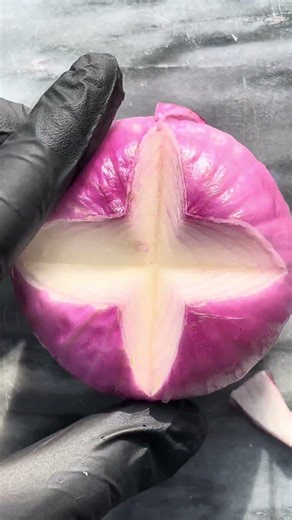 #fruit #cuttingart #fruitart #fruitcarving #fruitcutting #satisfying #fruitsculpture #cuttingskills