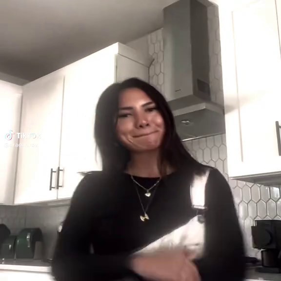 Smooth Transitions with Lamine Yamal's Griddy Dance