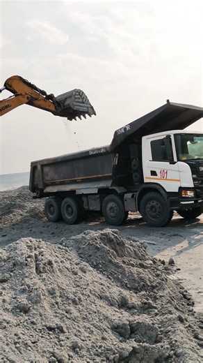 Liugong Excavator in work 😯😯 #shorts #trending #viral #excavator