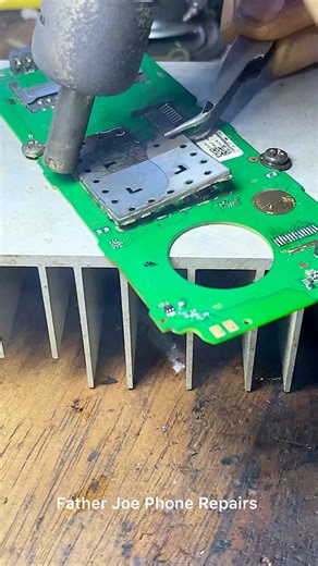 78K views · 2.4K reactions | How to repair any phone that is not booting ( New Method )  | Father Joe Phone Repairs | Facebook