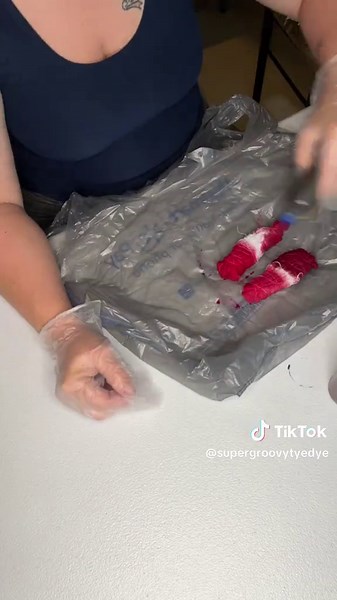 DIY Tie-Dye Socks in Under One Minute