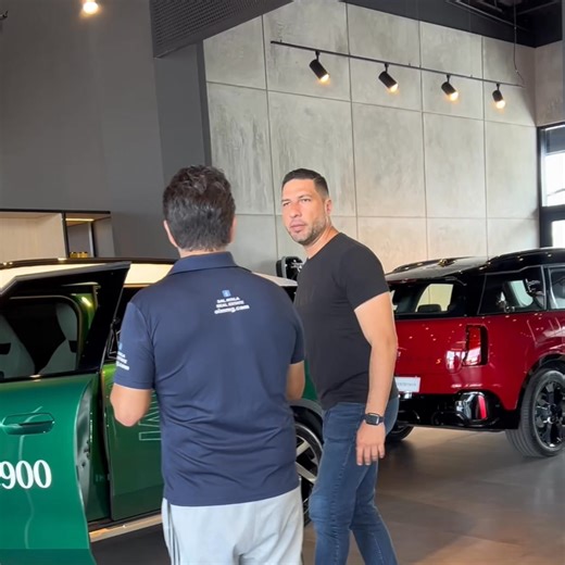 En MINI RESTART DAYS extendimos nuestros horarios para que volvás a conectar con tu historia MINI y disfrutés de una experiencia diferente. Esto es lo que tenemos listo para vos: - Revisión gratuita del estado general de tu MINI actual. - Test drive de los nuevos modelos MINI. - Experiencias y condiciones personalizadas al estilo MINI. Te esperamos de 9 a.m. a 5 p.m. para que descubrás lo nuevo y te animés a cambiar tu MINI actual por un Nuevo MINI Countryman 100% Eléctrico o un Nuevo MINI Coope