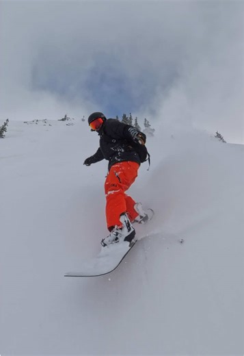 Guided Hikes at Silverton Ski Resort: A Snow Adventure