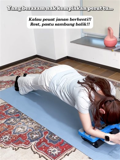 Sculpt Your Firm Abs with the Ab Roller