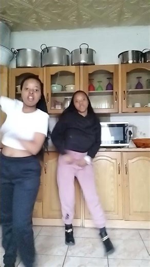 One two Step💃 #arianagrande #dance #trending