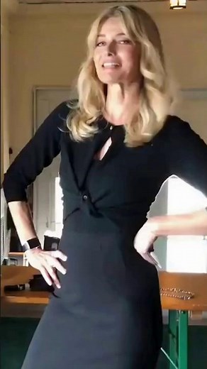 Iconic Supermodel Stare - Paulina Porizkova | Confidence, Elegance and Poise