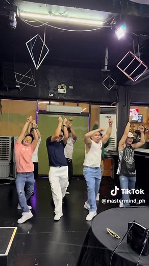 Street Boys Dance the Legend of Mmmbop | Epic Collaboration