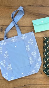 Searching for the perfect tote? Make it yourself with Stillwater fabrics! 👜💁‍♀️ How cool is this handy, reusable tote that FOLDS into itself for easy storage?! Just toss it in your car or kitchen drawer without taking up too much space. And the best part? You can sew it yourself with just a few materials and a simple, step-by-step tutorial we’ve got on our YouTube channel for you. 😉 Grab your favorite Stillwater by Katie O’Shea fabrics and make something beautiful! ✂️ Find the full tutorial h