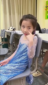 Princess Elsa pranks Tang Wutong. #斗罗大陆#唐舞桐#Tang Laoliu