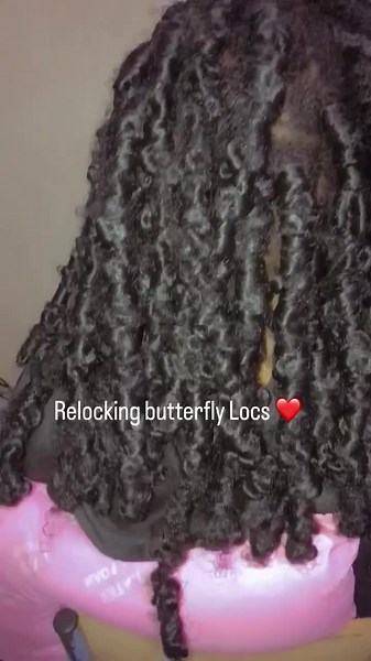 Re-locking butterfly locs #braidstutorial #braidingstyle #butterflyloc #tutoria #locs #fypシ #goviral #fyppppppppppppppppppppppp