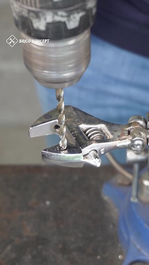 1.1M views · 7.8K reactions | I Love This DIY Hack #bricolage #workshop #tipsandtricks #tools #outils #recycle #diy #handyman #outillage | Brico Concept | Facebook