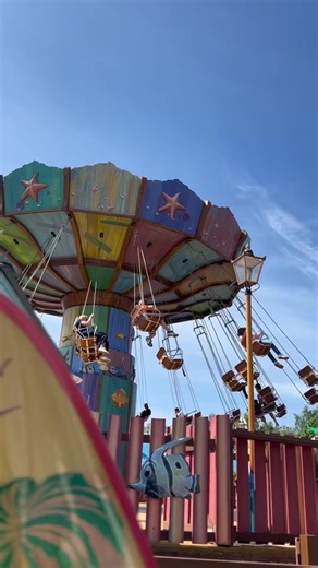 Your August in 15 seconds ⏳ Are you ready for this much fun… and a free return visit? 🎢 ☀️ 🎟️ All you have to do is book in advance this August from just £27.50pp…and you’ll get a FREE return ticket (valid 1 Sept – 17 Oct). 🔗 https://brnw.ch/21wV3m4 | Drayton Manor