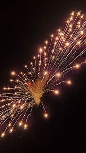 374 reactions · 68 shares | A typical Maltese shell over San Gwann Thanks for the footage. #sangwann #lourdes #malta #festa #fireworks | Pyrobase | Facebook