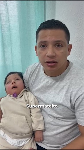 PROYECTO SHARK on Instagram: "🦸‍♂️💛 La historia de Súper Matheito nos enseñó que cuando nos unimos… pasan milagros. Hoy, su papá —desde España, donde Matheito continúa con su tratamiento— nos comparte cómo está su hijo y agradece a todos quienes apoyaron aquella causa. 🙏✨ Y ahora nos pide algo muy especial: ❤️ Unirnos nuevamente para ayudar a Génesis, una niña que necesita una cirugía urgente para seguir viviendo sin riesgo. 🦈 Proyecto SHARK cubrirá la operación cuando lleguemos al 70% de bo