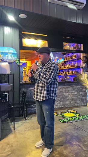 Tony singing “The Thunder Rolls” 🎤🎶❤️🤘 #viral #fyp #foryoupage #fypシ #foryou