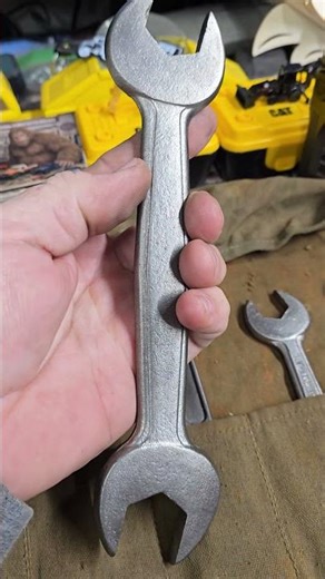 Barcalo 15/16 X 1" double open end. where the bolt😎👍🍻