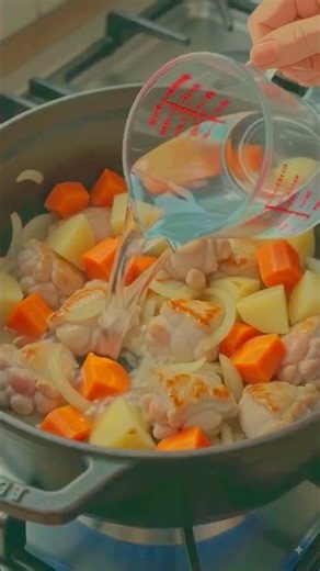 Cozy Japanese Curry Rice 🍛 | Easy Anime Cooking Recipe #animecooking