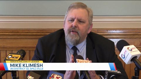 Community college, tuition grant expansion bills stall in Iowa Senate