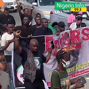 41K views · 1.4K reactions | Protesters at the Lekki Toll Gate chant solidarity songs, wave bloodied Nigerian flags and carry wooden coffins #EndSARS Memorial Procession holds to commemorate the second anniversary of the Lekki tollgate shooting | Nigeria Info 99.3 | Facebook