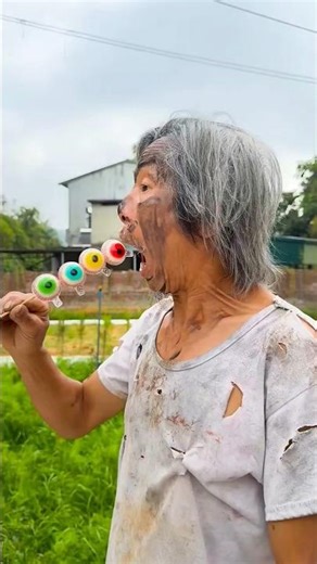 Brother finally reveals his trick with eye candy!🍭👁️😱😂