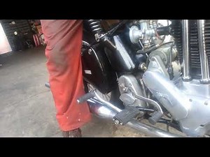 Starting a 1948 Norton ES2.