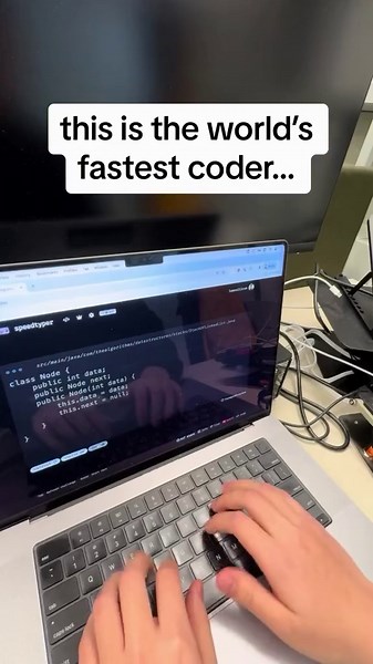 Leon Si on Instagram: "this is the world’s fastest coder… #developer #programming #typing #cs"