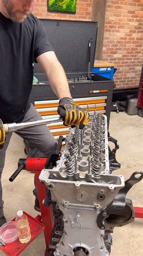 371K views · 10K reactions | BMW E34 M5 Cylinder Head Installation #bmw #bmwm5 #cars #automotive #diy #restoration #diy #mechanic | WeWrench | Facebook