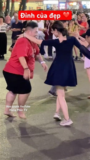Bạn áo đỏ chân trần nhảy quá đẹp ❤️ #dance #giaitri #youtubeshorts