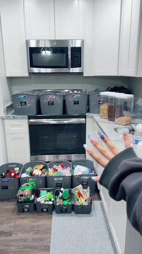 next step! Unpacking and decorating the new place 😭🤌✨ #diy #cleantok #organizing #reset #thatgirl #decorating #declutter