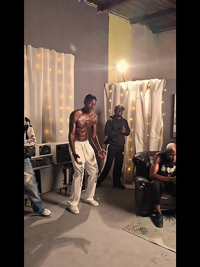 African Happy Dance: Zambian Moves for Everyone