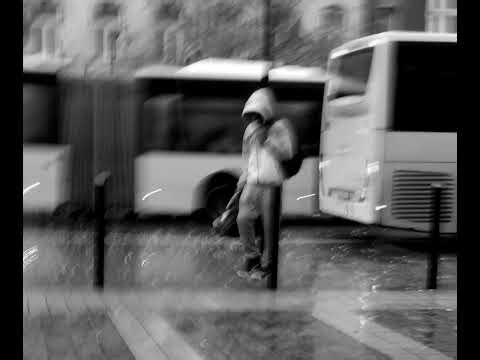 la lune rouge...voyageurs.. Dreamwave ( human:AI) Inspired Billie Eilish