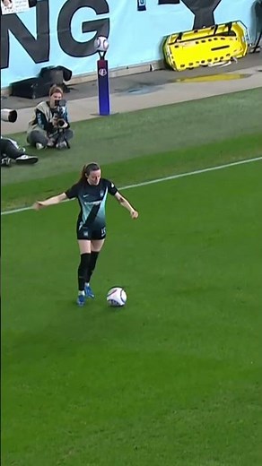 Rose Lavelle has sauce for DAYS 🤤 #nwsl