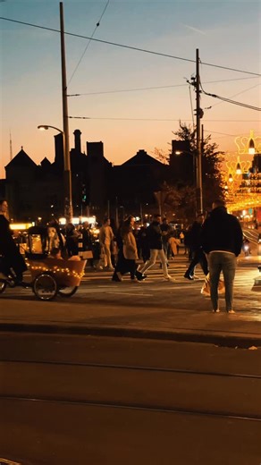 Amsterdam at Night 🧡 - - - #amsterdam #nightlife #vibes #amazing #places_wow #passionpassport #beautifulplace #reelsofinstagram #europe_vacations | Daniel Argadinata