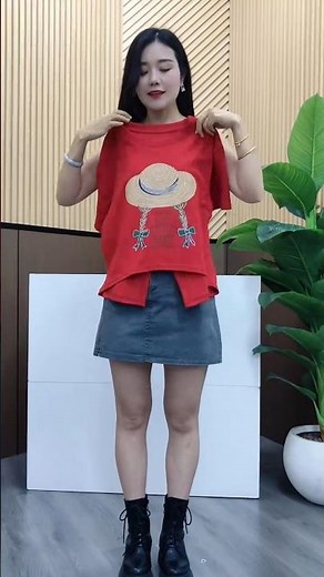 Trendy Red Graphic T-Shirt Cute Hat Print Casual Tee for Women #girlsoutfit #outfitideas #shorts