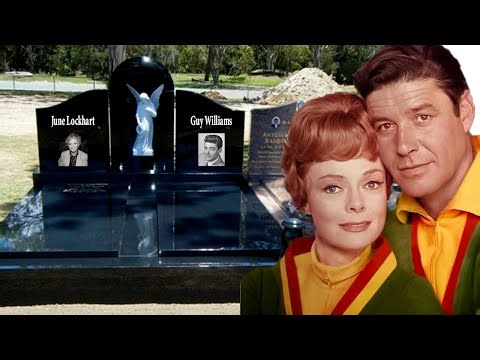 LOST IN SPACE (1965-1968) : All the actors have passed away after 60 years - What happened ?