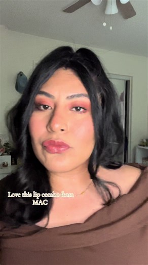 Combinație ideală de ruj: MAC lipgloss și Soar