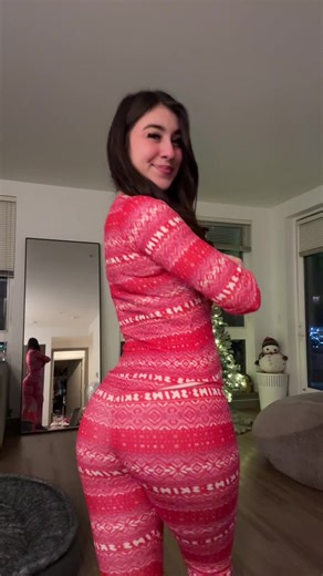 Baylee Adami (@bayleeadami)’s videos with MEMORIZING 2 - DJ DELACROIX & OXXED & !NFNX