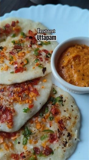 Instant Sooji Uttapam Recipe | Quick Breakfast Idea | Easy Rava Uttapam