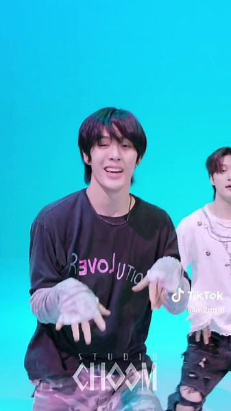 데뷔부터 완벽한 아크의 퍼포먼스✨ #M2 #STUDIOCHOOM #스튜디오춤 #SC_ORIGINAL #ARrC #아크 #SnS #sourandsweet #ARrC_SnS #SnS_Challenge @official.arrc