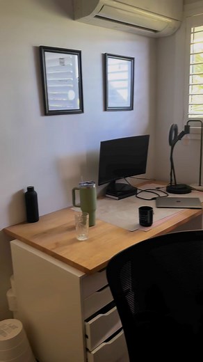 UpDown Desk® is Australia’s leading supplier of premium standing...