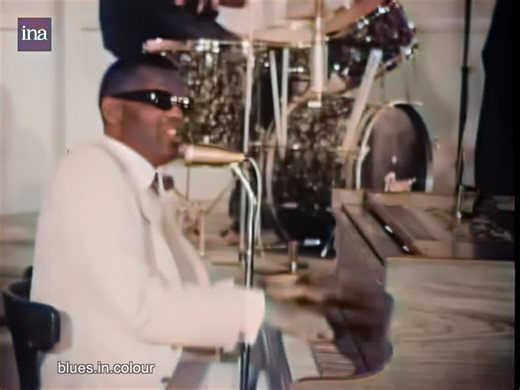32 reactions | Ray Charles - 'Yes Indeed' live [Colourised] 1961 The...