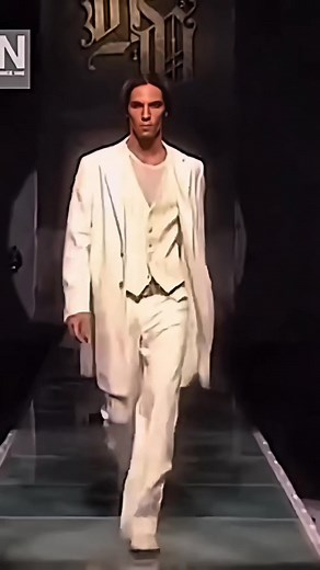 Scott Barnhill Versace Catwalk: The Legend Walks