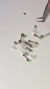 1.7M views · 6.3K reactions |  #piercing#piercings#medusapiercing#lippiercing#piercingfreak#piercingtutorial#piercingchallenge#labio#lips#buze#pimple#piercingvideo | Aurora Shaw | Facebook