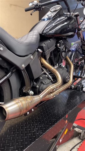 SF Custom Cycles on Instagram: "2008 Harley Davidson Nightrain 107ci Twin Cam Engine Build 🏁 Huge shoutout to @rolliesspeedshop for supplying all the performance parts for these engines combinations🏆 Hands down the best machinist Perry who does all the shop cylinder boring/honing, oversize valve installs for the heads/ port & polishing, crankshaft rebuilding/correction & welding 🏁🏆 These engine combinations come up awesome, fully streetable & race ready 🏆 Anyone chasing a HD engine build hi