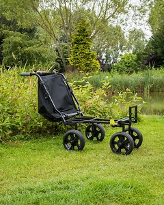 JUŻ dostępne! – Compact 4 Wheel Transporter🤩🔥 Od momentu premiery wszyscy pytaliście, kiedy będzie można kupić ten produkt. Z przyjemnością ogłaszamy, że produkty pojawiły się w naszym magazynie i właśnie trafiają do sklepów! | Fish Matrix